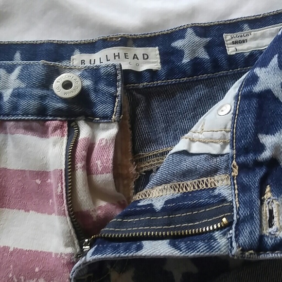 Shorts - Picture 3 of 6
